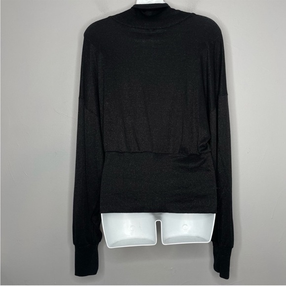 Free People Black Metallic Glam Drop Shoulder Turtleneck Shirt/Sweater Sz M - Picture 5 of 9